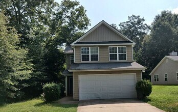 Building Photo - 304 Willow Way