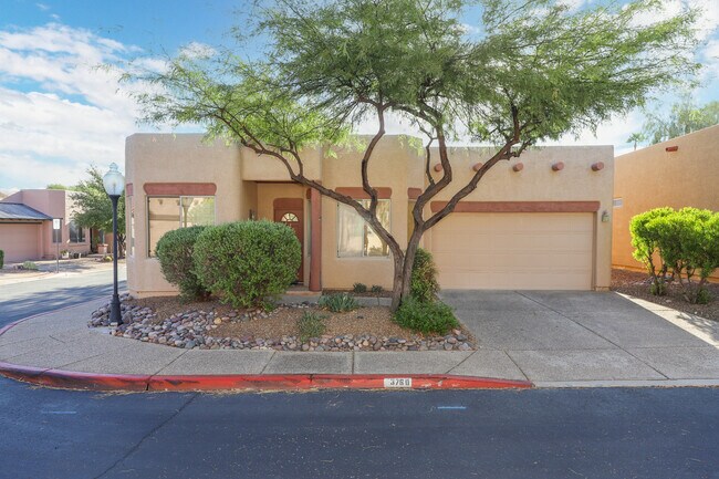 Building Photo - 3760 N Bay Horse Loop