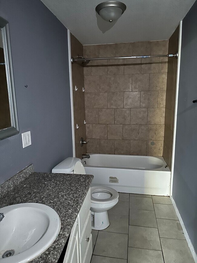 Foto del edificio - 1619 Cherry St