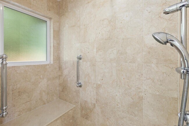 Foto del edificio - 27696 Vogue Ct