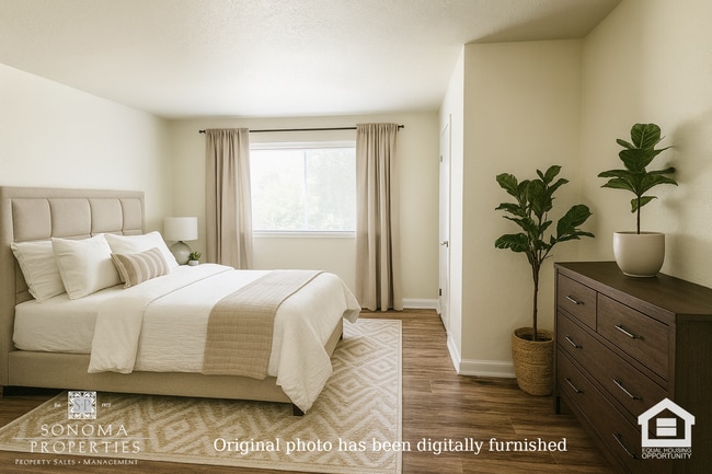 Foto del edificio - Charming 2BD/1.5BA Duplex