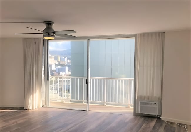 Photo - Studio / 1 Bath Unit at Holiday Village Apartment