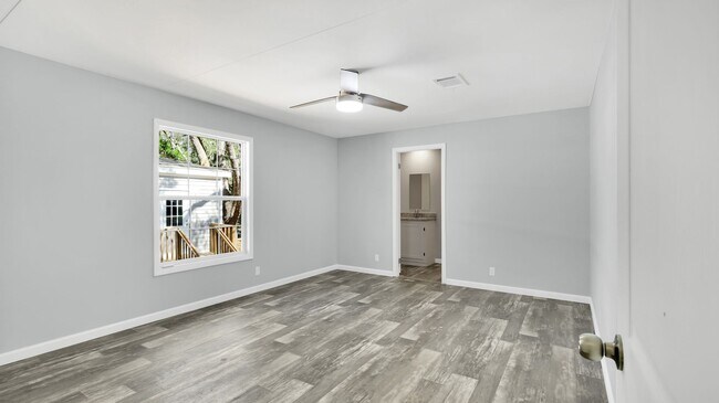 Foto del edificio - 3/2 Brooksville move in ready