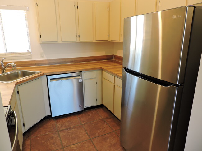 Building Photo - 6531 Chasewood Dr