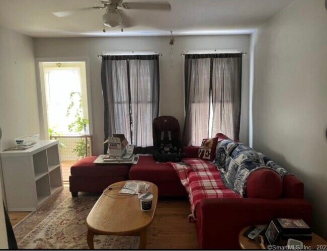 Living room - 209 Riverside Ave