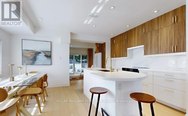 Building Photo - 22 Pitt Ave