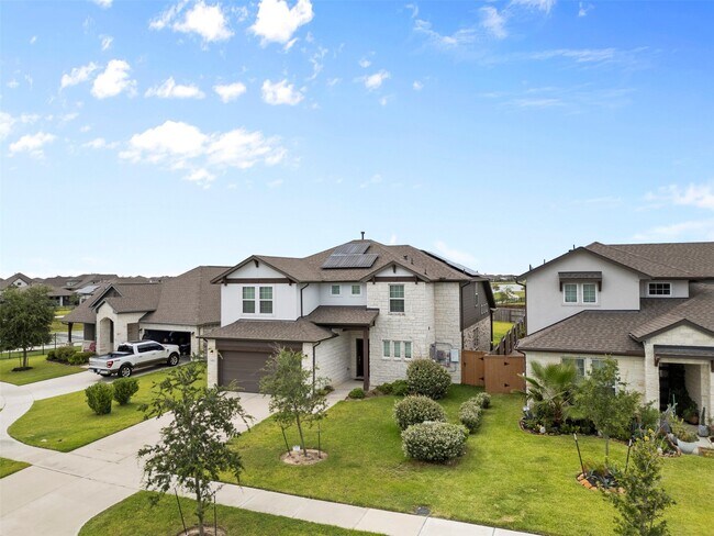 Foto del edificio - 2405 Bayrose Dr