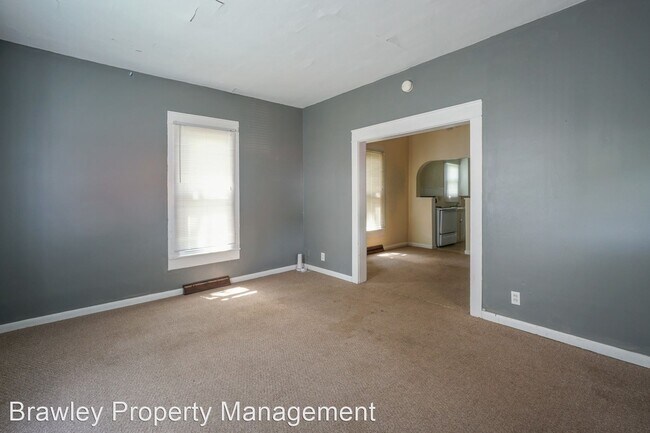 Foto del edificio - 3 br, 2 bath House - 521 N. Dunn St