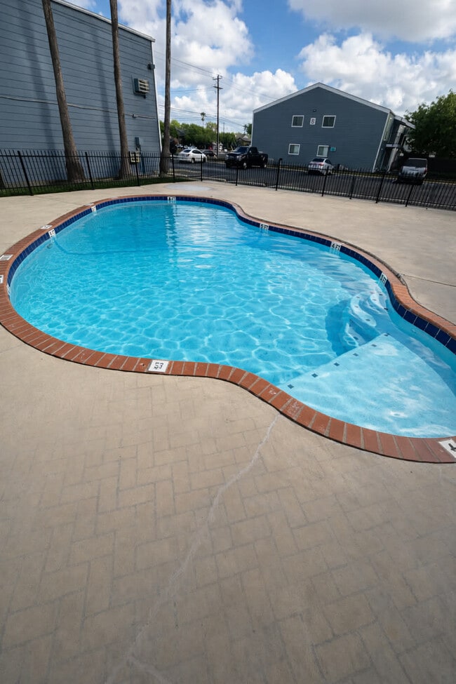 Pool - Beautiful, spacious property with an excellent location!