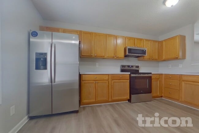 Building Photo - 404 Castle Ridge Dr