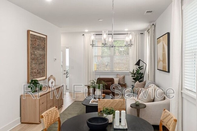 Photo - 708 N Dupont Ave Apartment