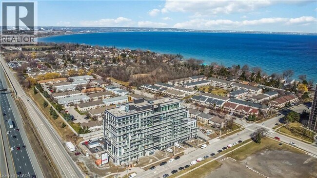 Photo du bâtiment - 461 Green Rd