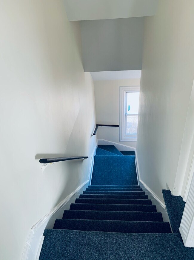 Entry way - 36 Washington St