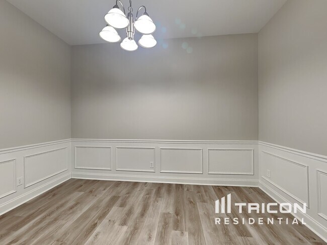 Foto del edificio - 1221 Heartwood Ave