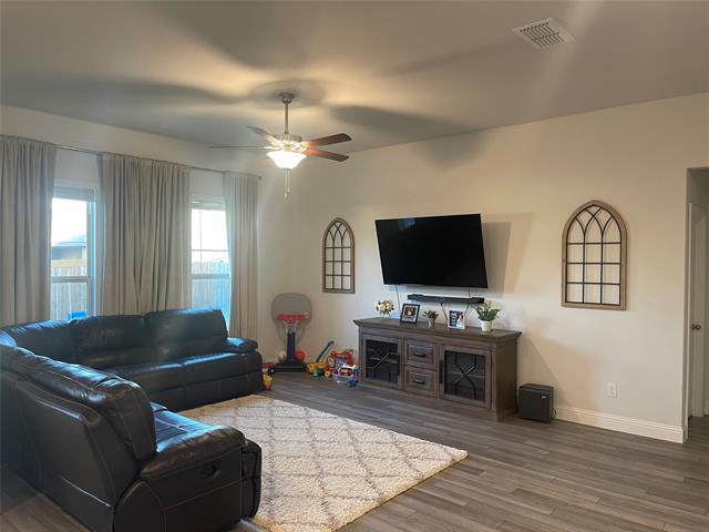 Foto del edificio - 1015 Eastland Ln
