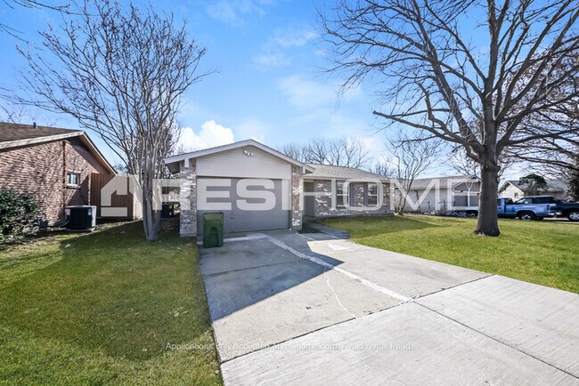 Building Photo - 3307 Hanover Drive