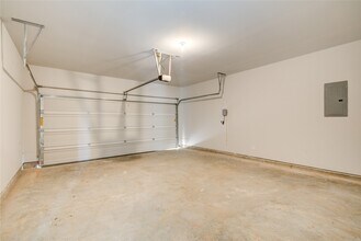 Building Photo - 5722 Fresh View Ct