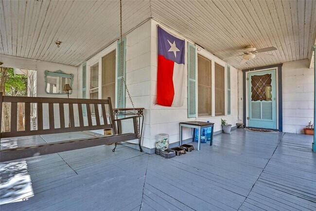 Building Photo - 807 Otto St