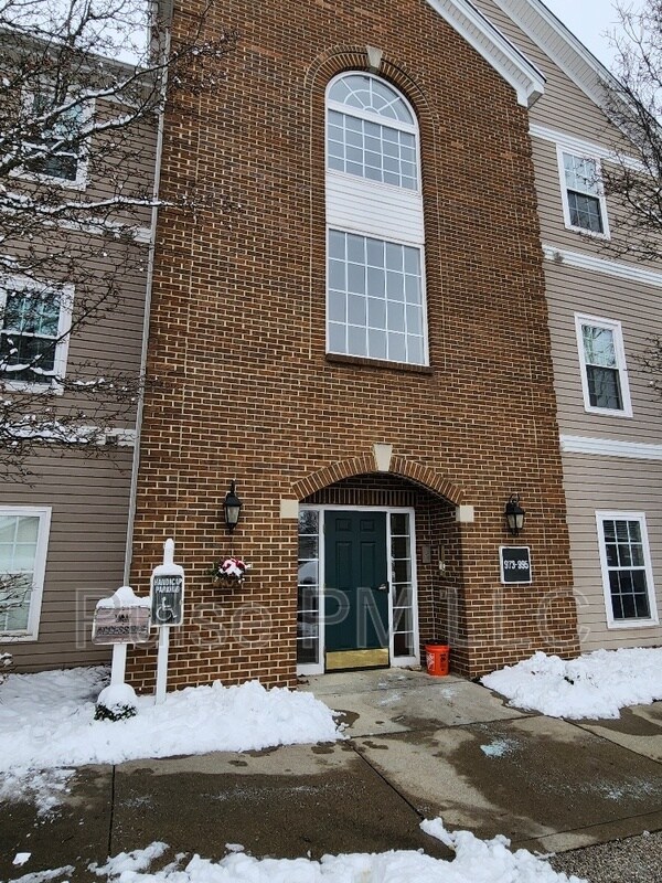 Photo - 985 Mistflower Lane - C