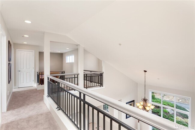 Building Photo - 8315 143rd Ct SE