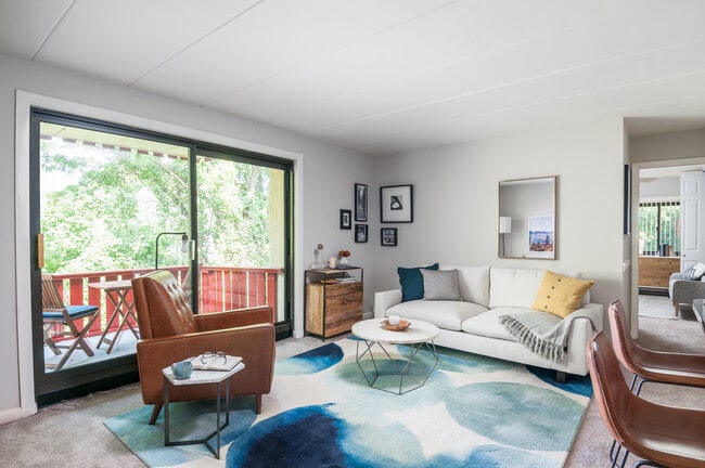 Living Space - Metropolitan East Goshen Apartments