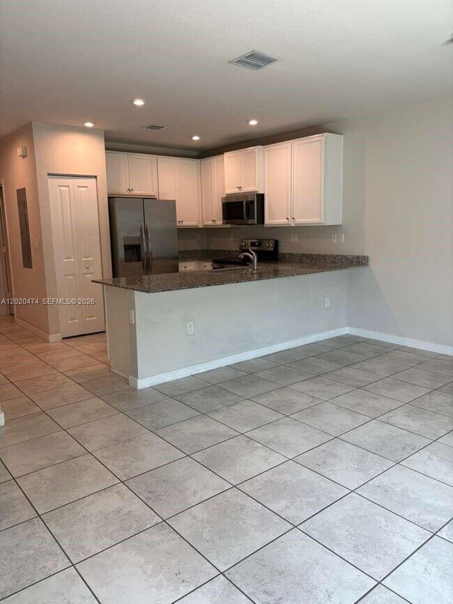 Foto del edificio - 440 NW 11th St