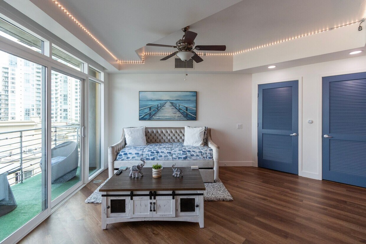Primary Photo - Beautiful 1 Bdrm, 1.5 Bath available for R...