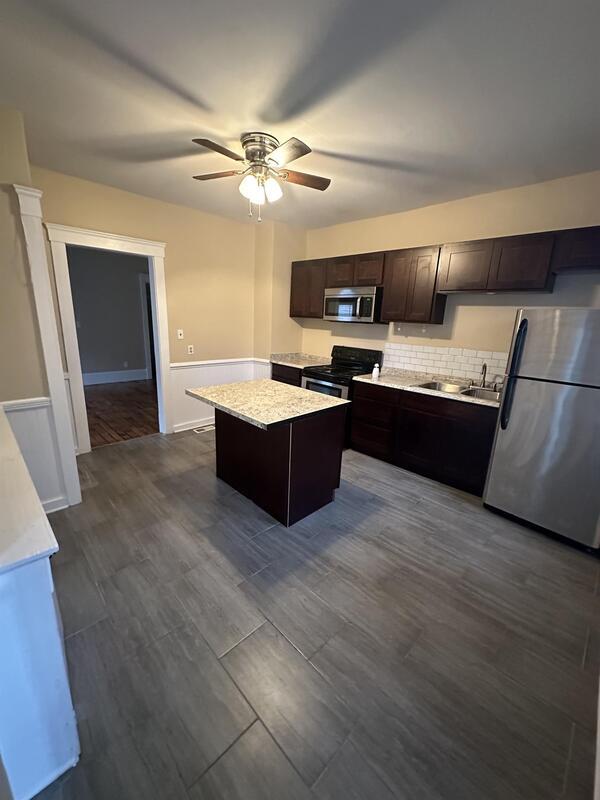Foto principal - 4305 Bridge Ave