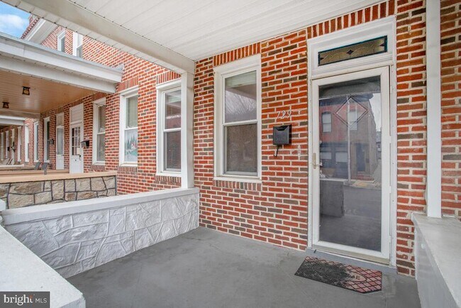 Foto del edificio - 729 Grundy St