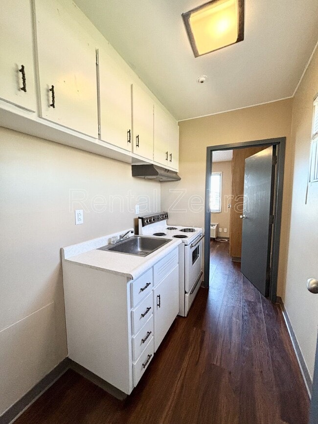 Foto del edificio - 3745 Hospital Rd