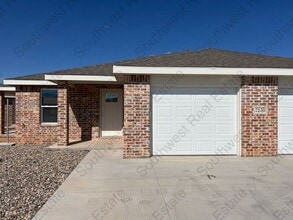 Building Photo - 2130 Bobwhite Ct