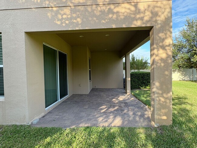 Photo - 50% OFF FIRST MONTH RENT* - 5 Bedroom 4 Ba... House