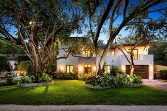 Building Photo - 4760 SW 76th Terrace