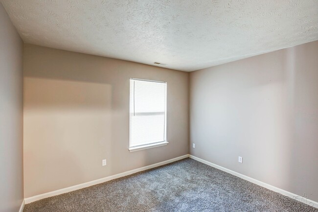 Building Photo - Brainard Landings