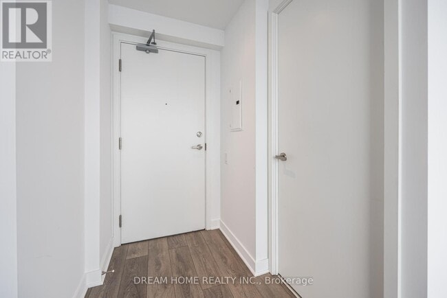 Photo du bâtiment - 15 Grenville St