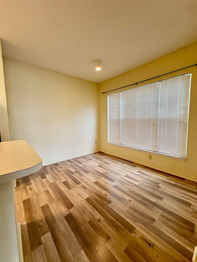 Foto del edificio - 25113 Harbour Vista Cir