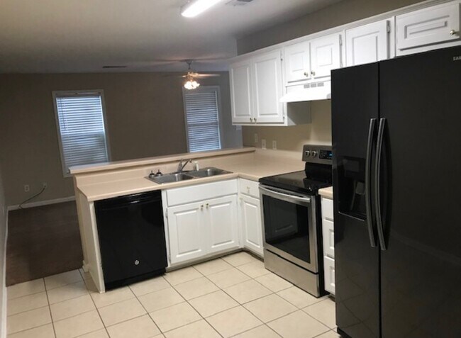 Foto del edificio - 1946 Panda Court, Auburn AL