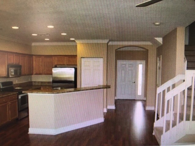 Building Photo - 19 Largo Way