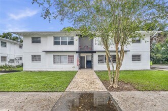 Building Photo - 316 W Howry Ave