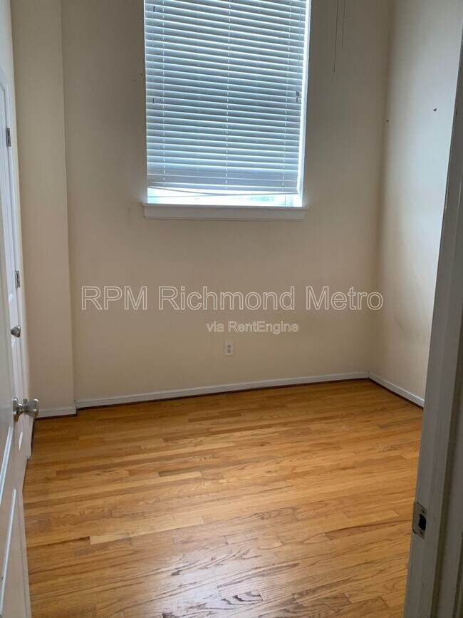 Foto del edificio - 700 N 2nd St