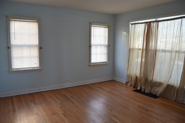Foto del edificio - 843 Armstrong St