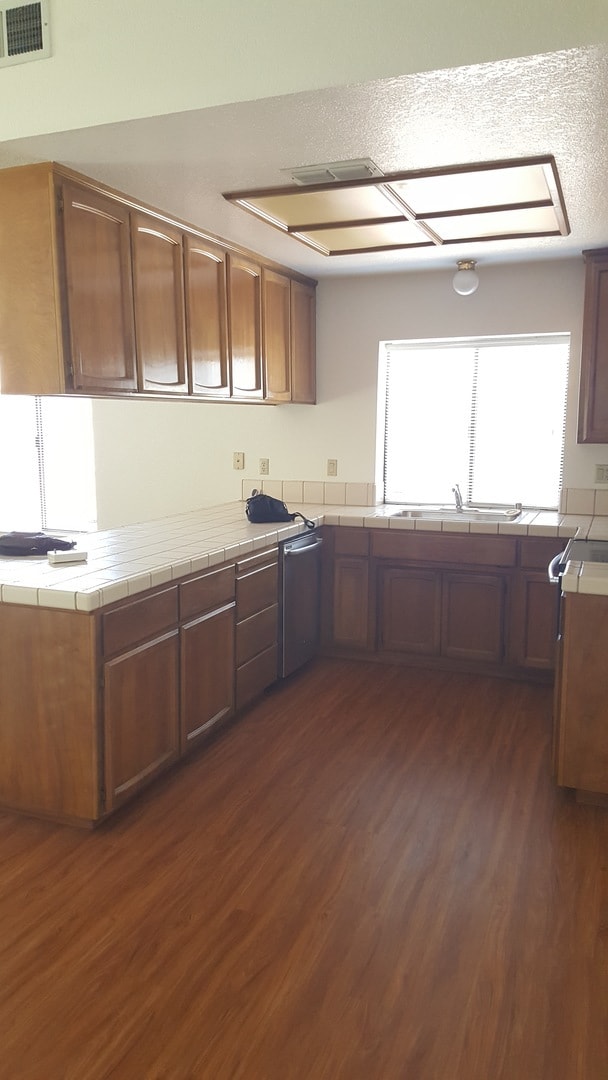 Foto del edificio - Pocket - One Story 3 Bed/2 Bath 2 Car Garage.