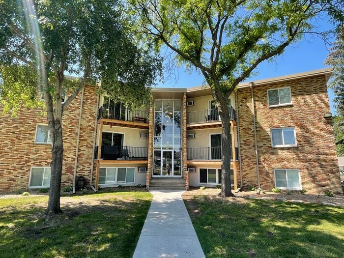 Primary Photo - Main Floor, Excellent Condition, Video Wal...