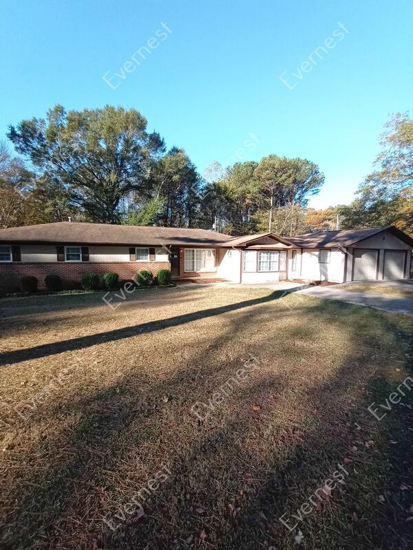 188 3rd St NW, Graysville, AL 35073 House Rental in Graysville, AL
