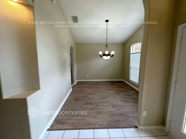 Foto del edificio - 101 Brookshire Ct