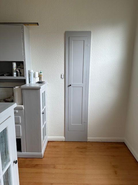 Foto del edificio - 4437 Ambrose Ave