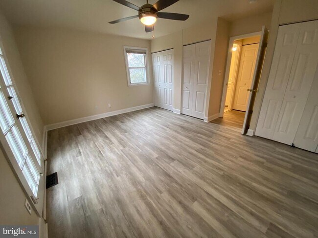 Building Photo - 339 Homeland Southway