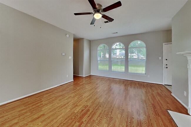 Building Photo - 25806 Brickhill Dr