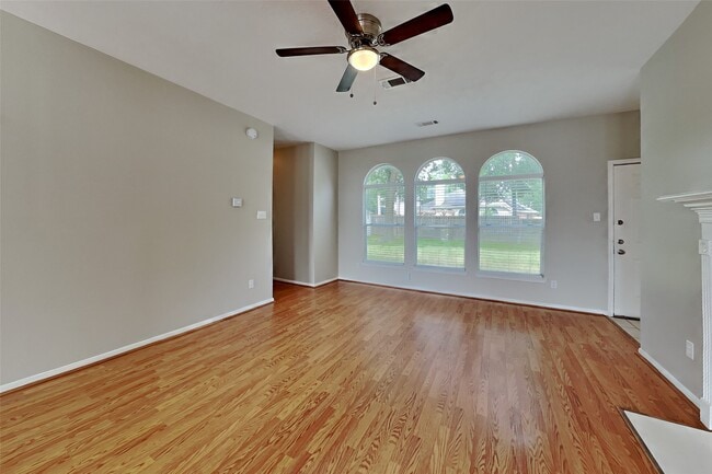 Foto del edificio - 25806 Brickhill Dr