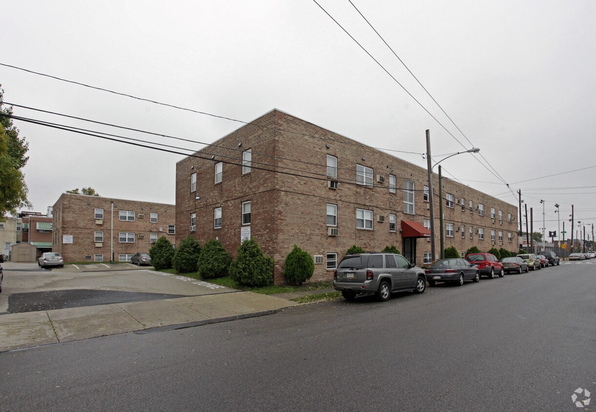 Foto del edificio - Oregon Court Apartments